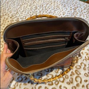 Dooney Bourke leather handbag never used.